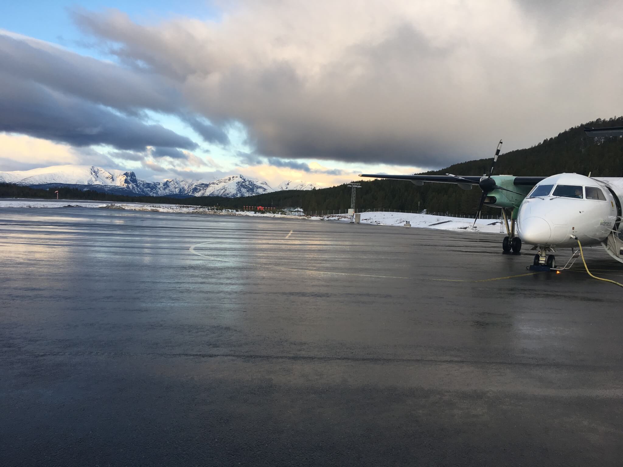 airport sogdnal norway