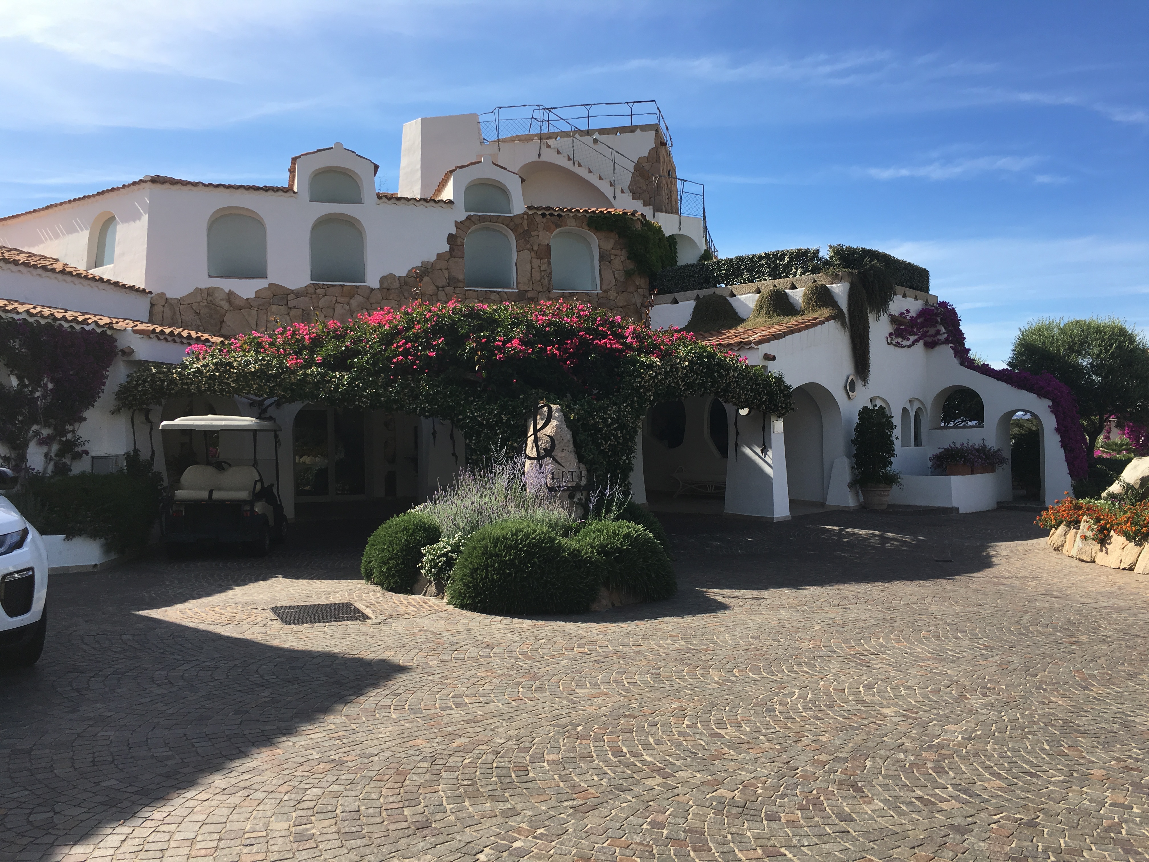 Honeymoon in Sardinia, Grand Hotel Poltu Quatu