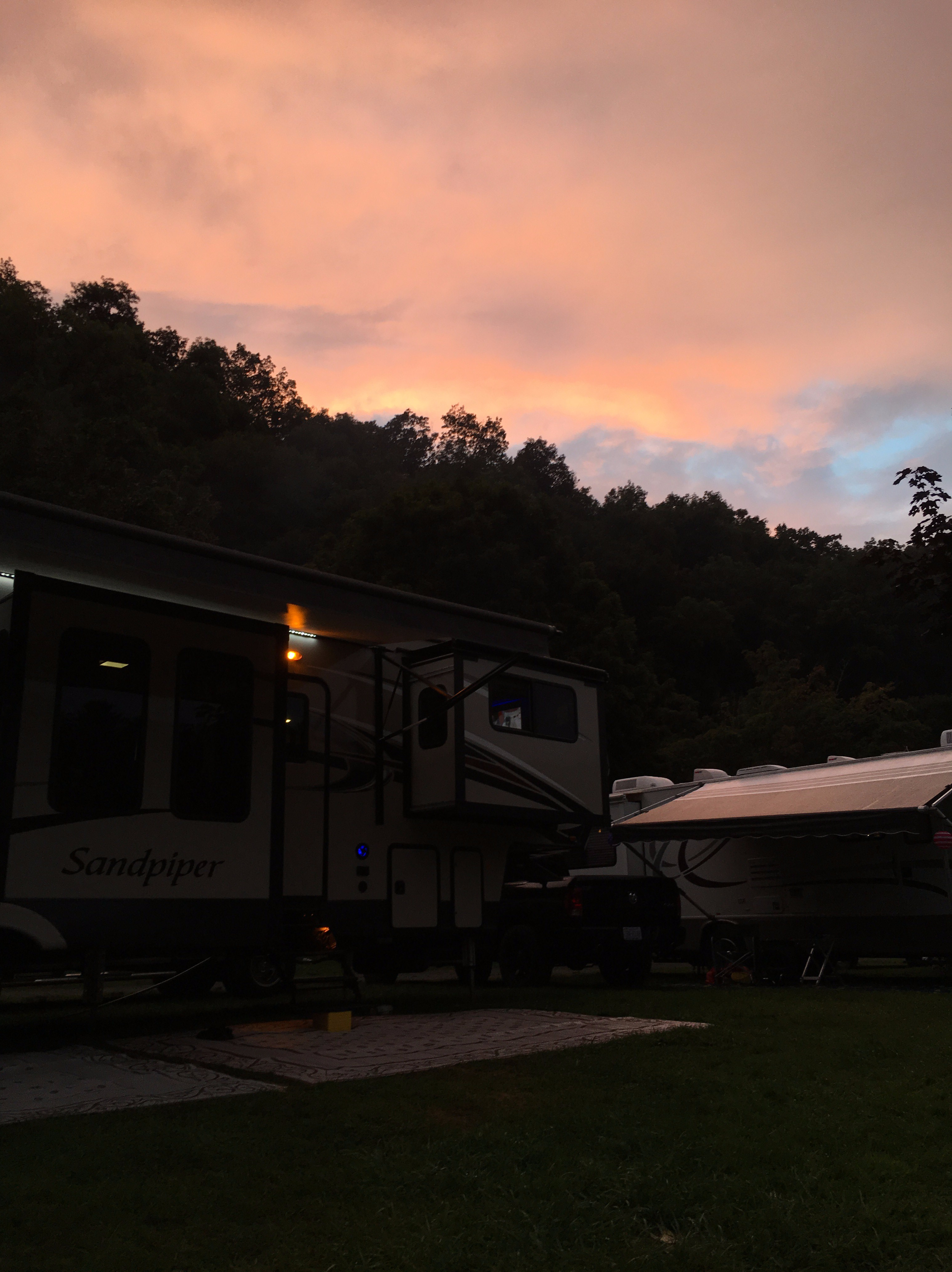 camping the new river, twin rivers campground, crumpler north carolina