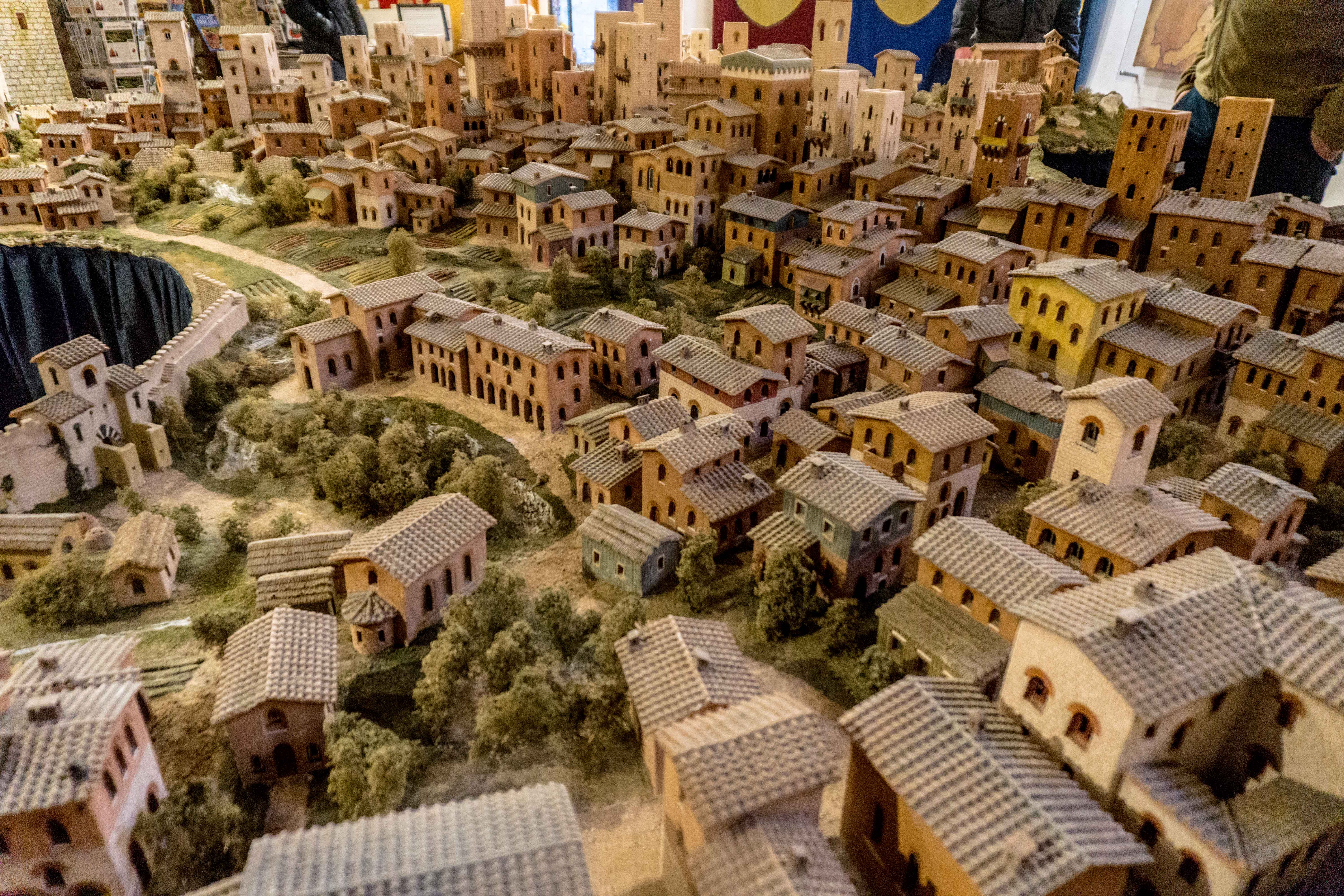 a weekend guide to Tuscany, San Gimignano 1300