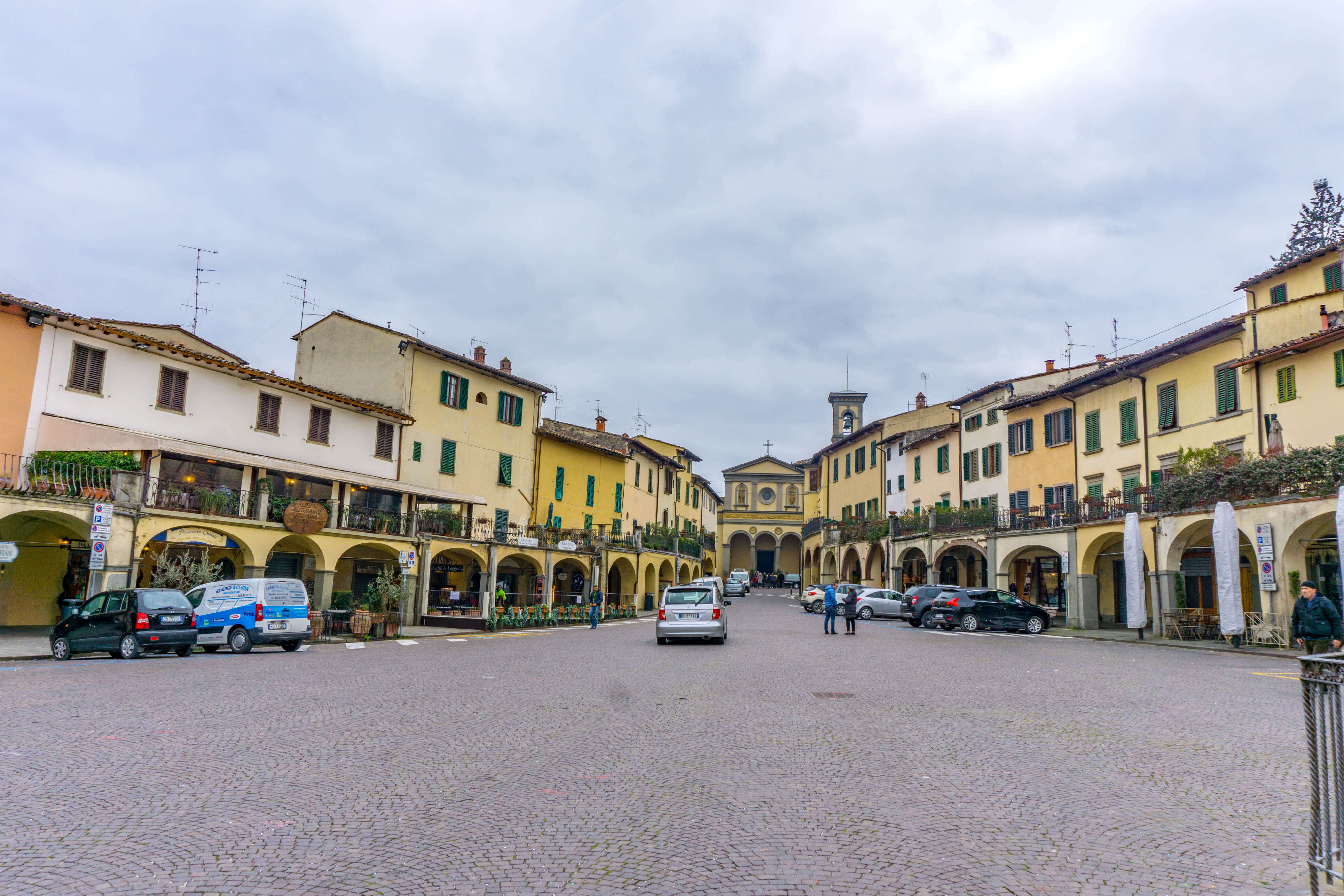 a weekend guide to Tuscany, Greve in Chianti Piazza Matteotti Giacomo
