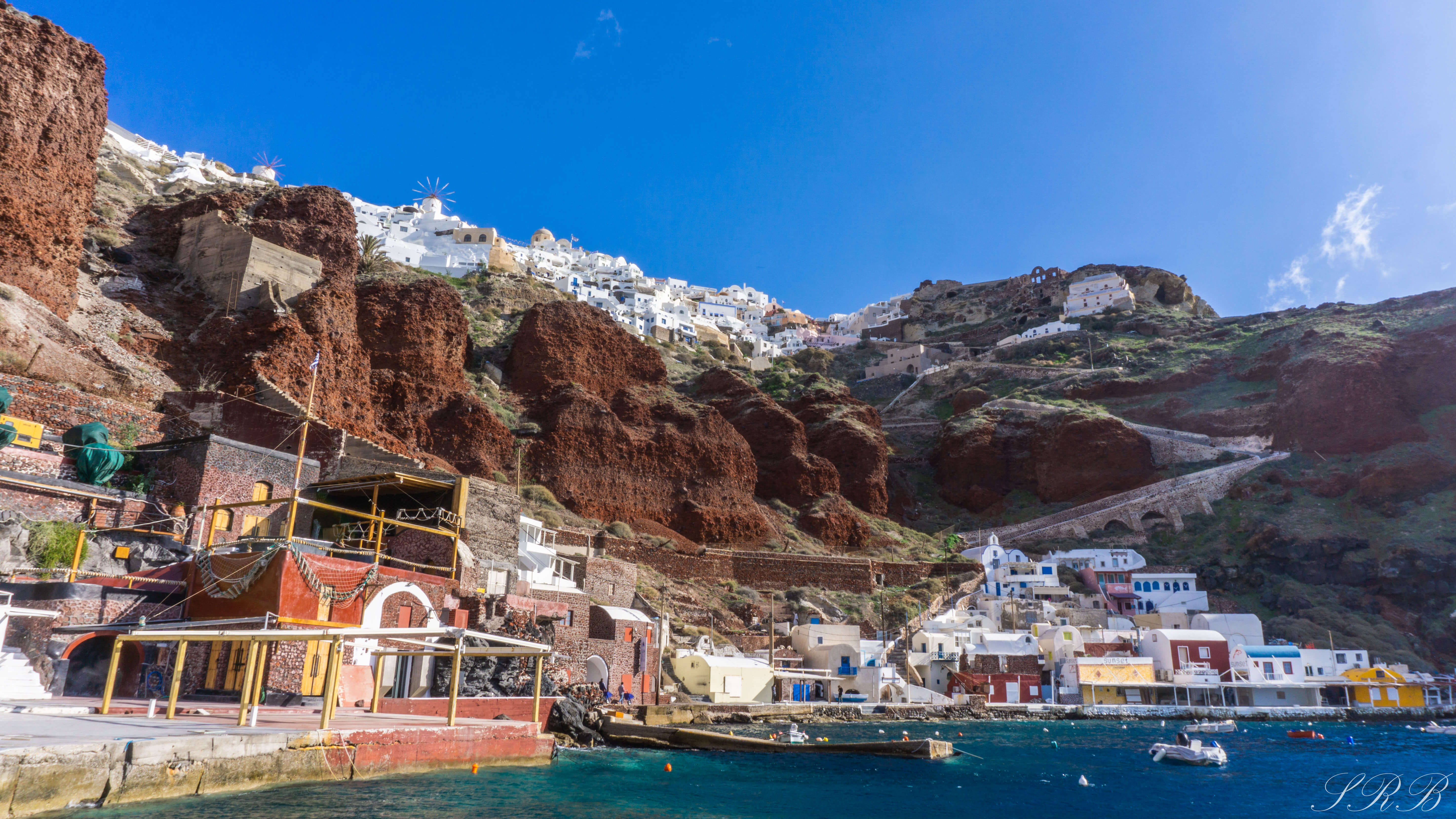Holidays in Oia Santorini, Ammoudi Bay