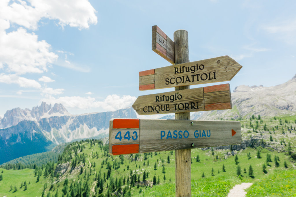 Itinerary for summer hiking in the Dolomites, Cinque Torri