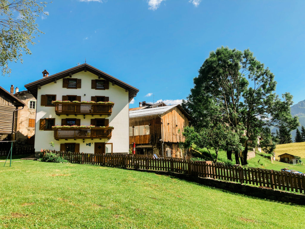 Itinerary for summer hiking in the Dolomites, Rocca Bruna Dolomiti Bed & Breakfast