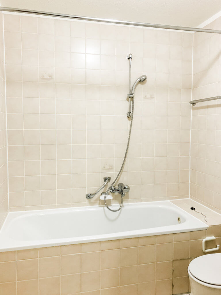 bathroom in house in kaltenbrunn