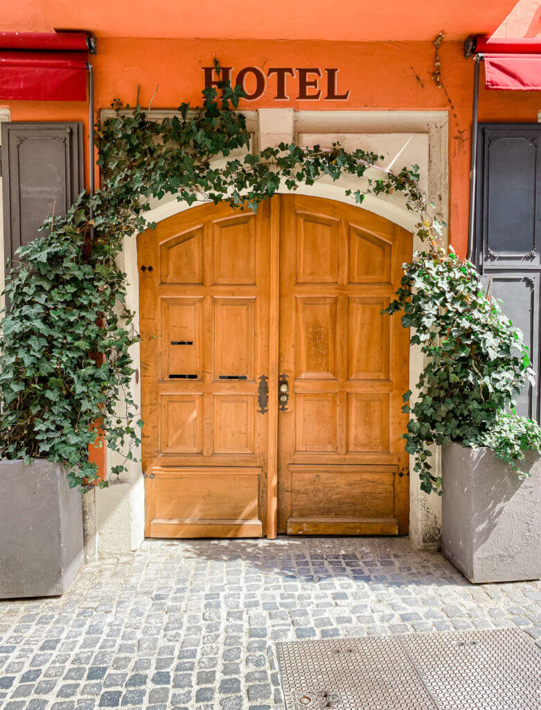 doors of regensburg