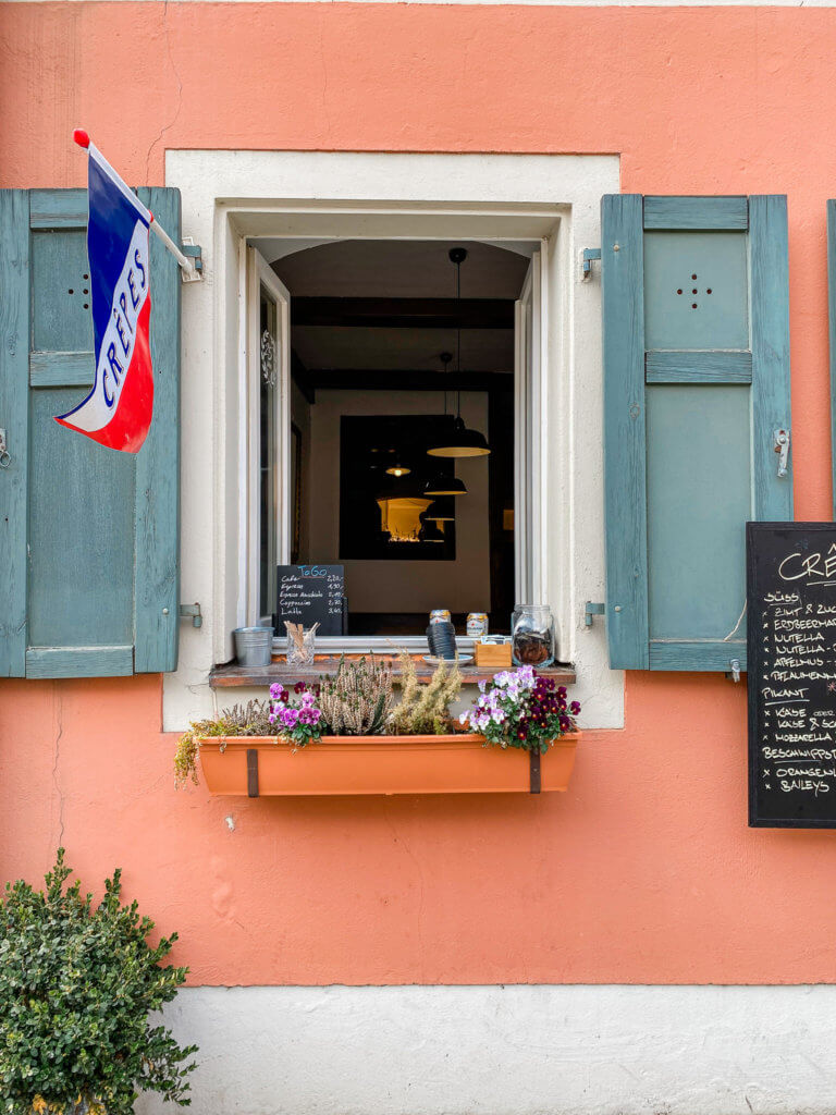 crepes window in regensburg