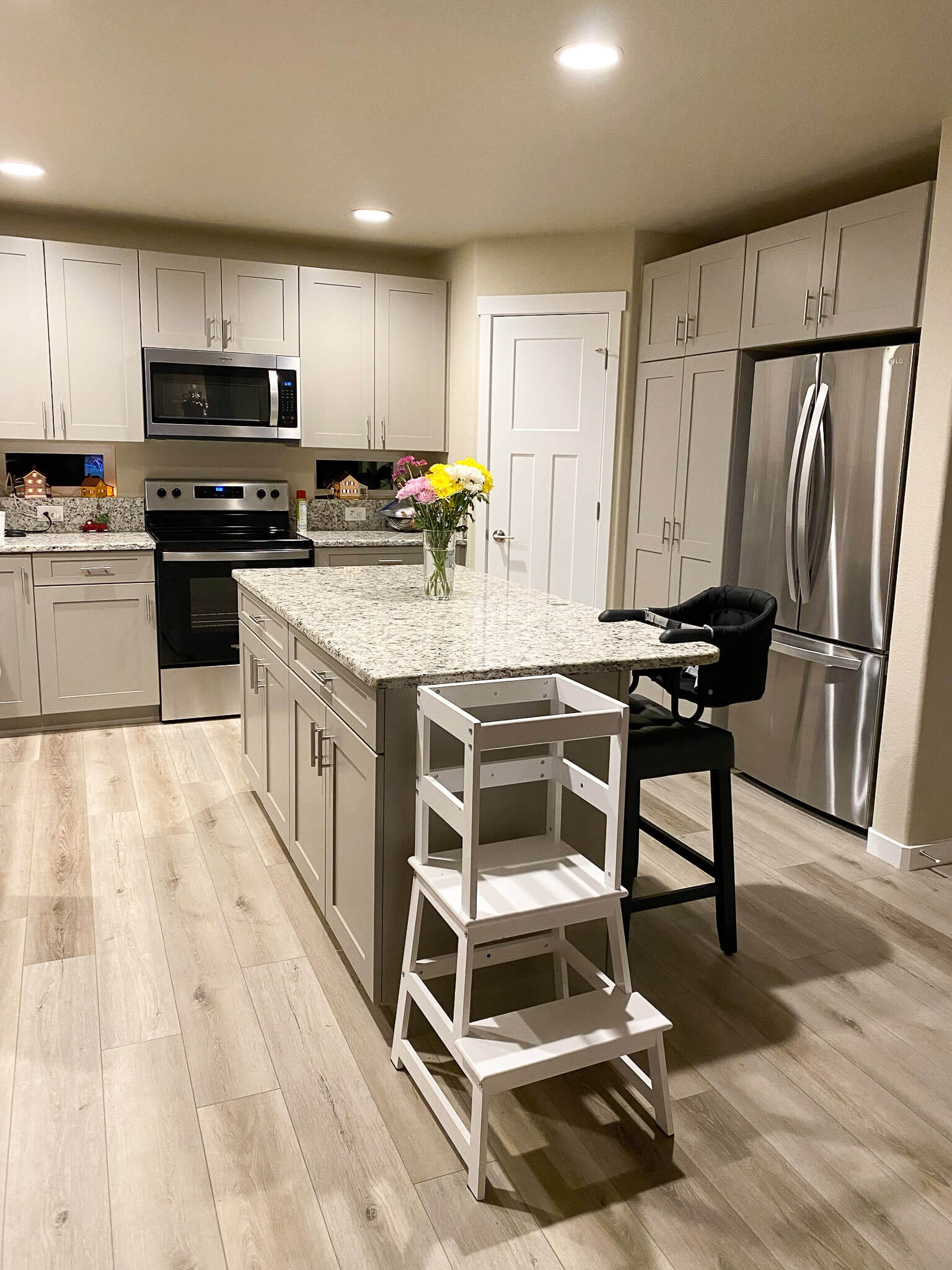 clean kitchen