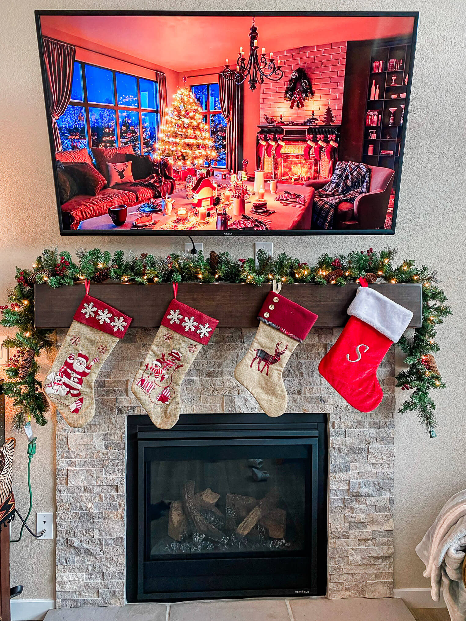 christmas time decorations, fireplace
