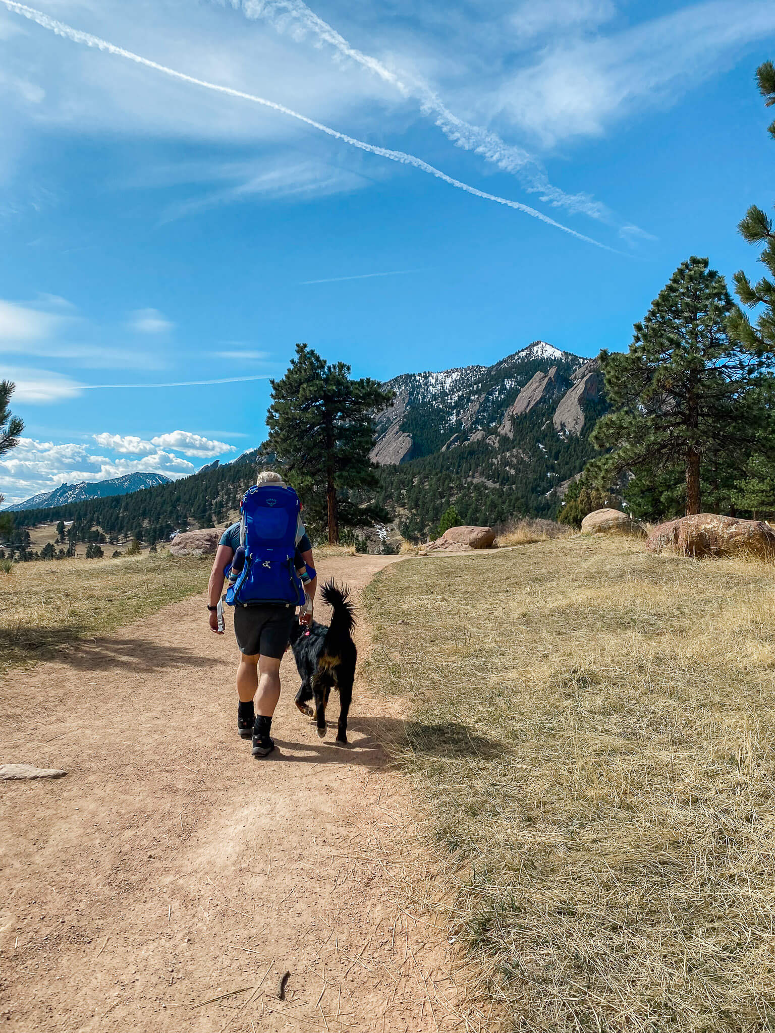 family hiking in boulder, colorado