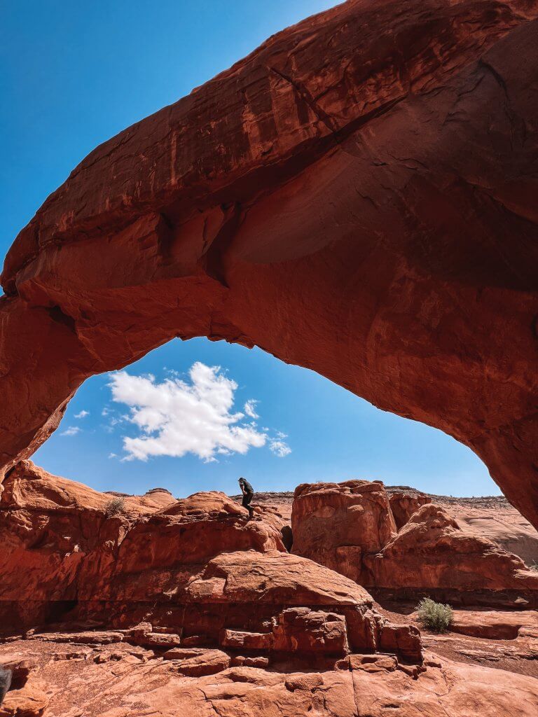 arizona hiking monument valley